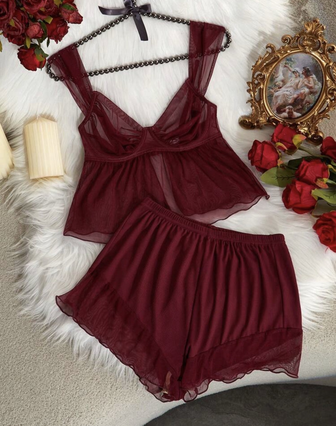 Conjunto de lencería sexy de mujer con copa fina, aro y malla