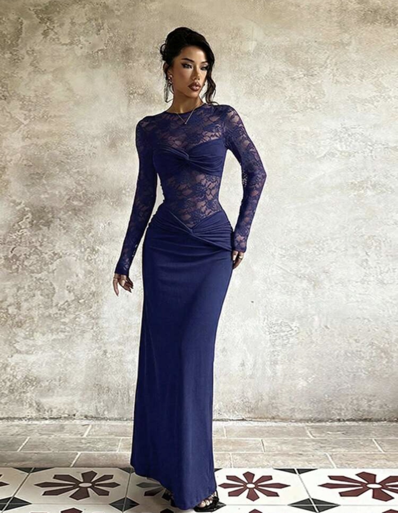 Vestido largo de manga larga sexy y elegante de encaje